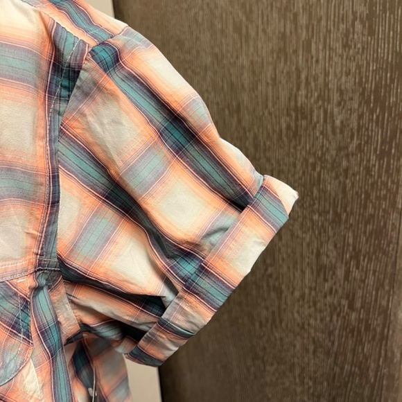 Travex Mountain Camp Shirt - NWT - Picture 3 of 5